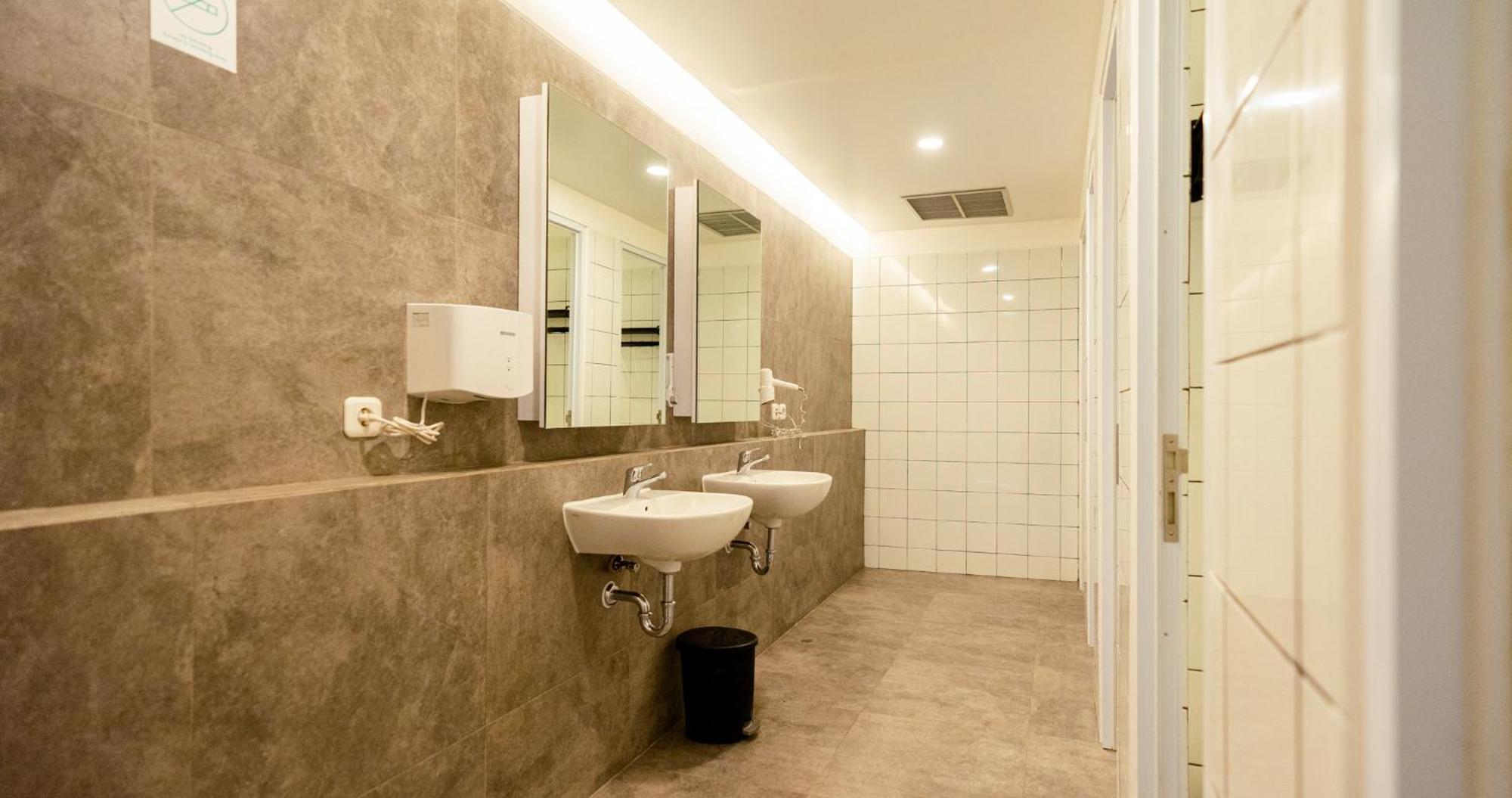 Hotel Bobopod Airport Cbc, Tangerang Rawalembang Exterior foto